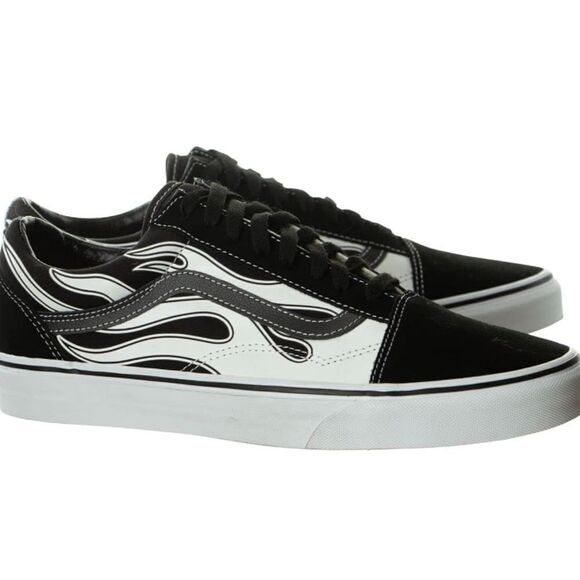Vans Black and White Sneakers with Classic Skate-Style Design - Picture 3 of 4